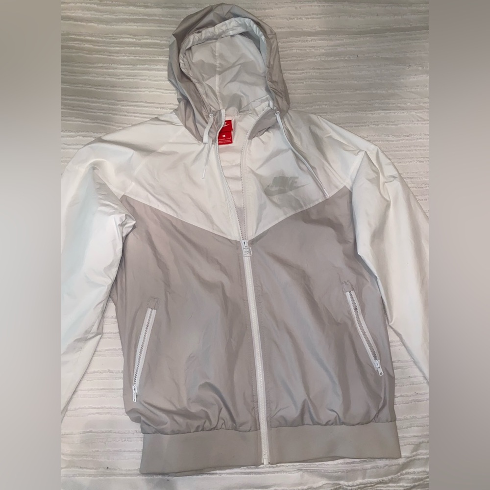 Youth L Nikes Cream and White Windbreaker
